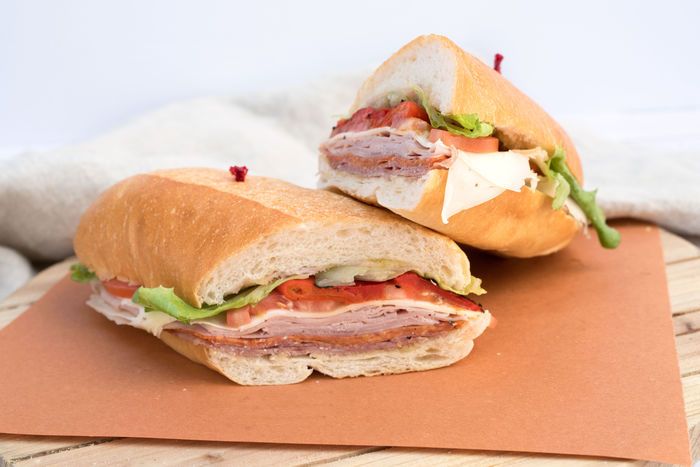 buy-italian-deluxe-on-6-hero-sandwich-online-mercato