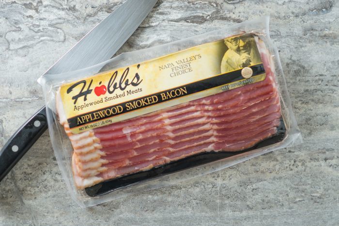 Buy Hobbs Applewood Smoked Bacon - 1 Pound Online | Mercato