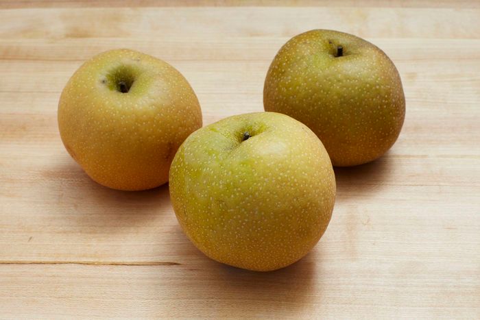 Buy Chinese Yali Pears Online | Mercato