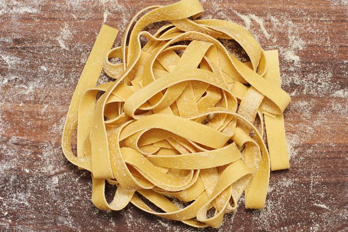 Buy Fresh-Cut Wide Fettuccine Pasta, Plain Egg Online | Mercato