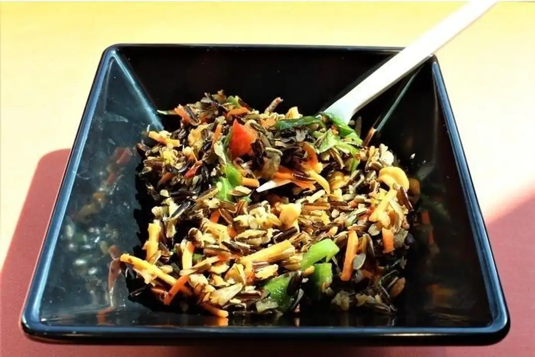 Order WFC Deli Thai Wild Rice food online from Whole Foods Co-Op Denfeld store, Duluth on bringmethat.com