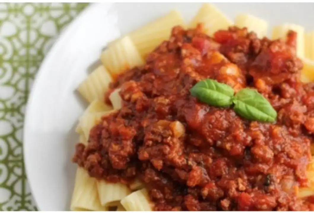 Order Rigatoni in Meat Sauce - Half Tray food online from Meats Supreme store, Brooklyn on bringmethat.com