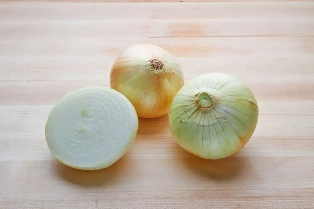 Order Small Onions food online from Holiday farms store, Roslyn Heights on bringmethat.com