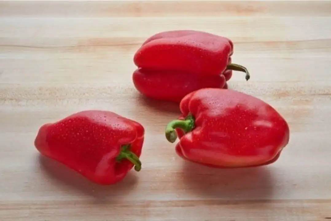 Order Organic Red Bell Pepper food online from Whole Foods Co-Op Denfeld store, Duluth on bringmethat.com