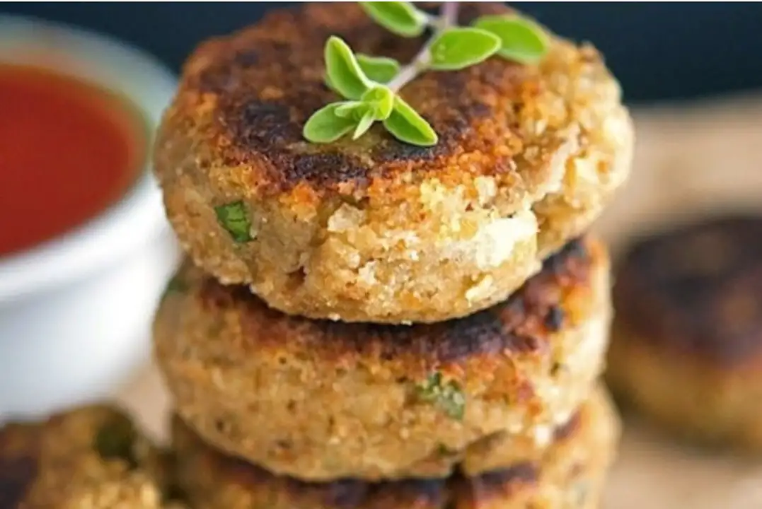 Order Cooked Vegetable Burgers food online from Meats Supreme store, Brooklyn on bringmethat.com