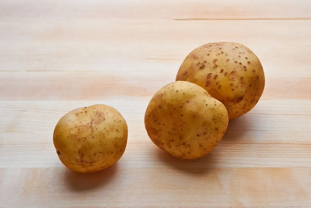 Order Yellow Potatoes food online from Meats Supreme store, Brooklyn on bringmethat.com