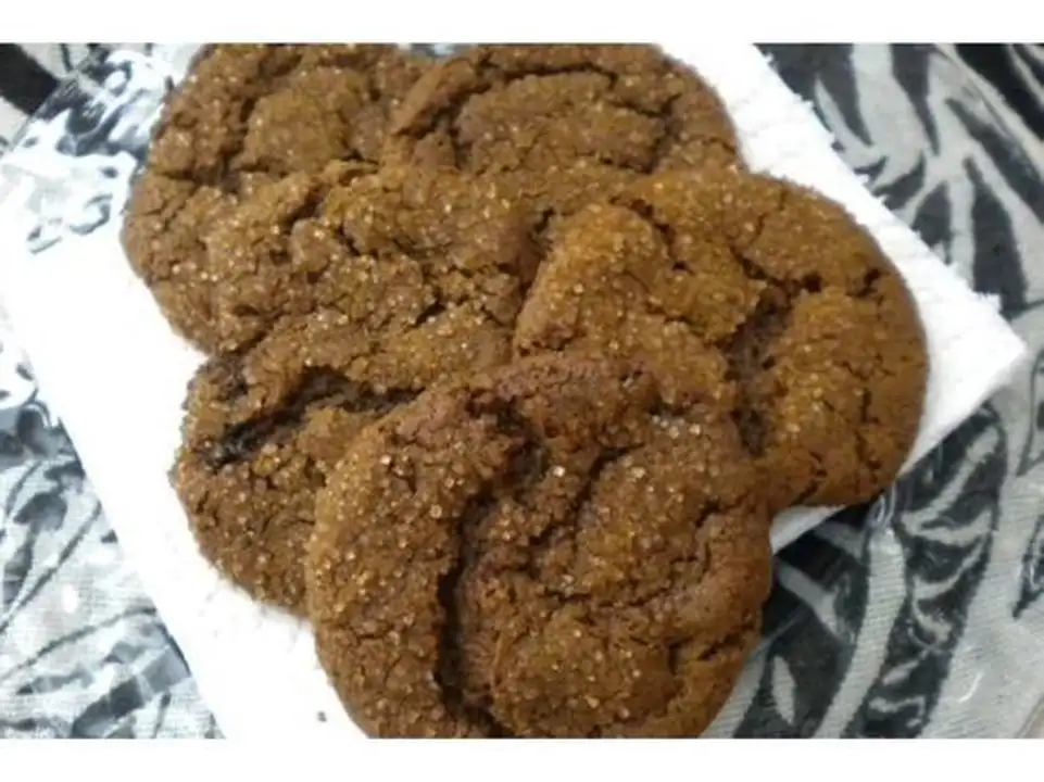 Order Whole Foods Co-op - Deli Ginger Molasses Cookie food online from Whole Foods Co-Op Denfeld store, Duluth on bringmethat.com