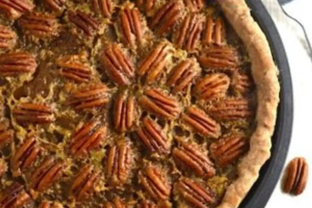 Order WFC Deli Maple Pecan Pie, Slice food online from Whole Foods Co-Op Denfeld store, Duluth on bringmethat.com