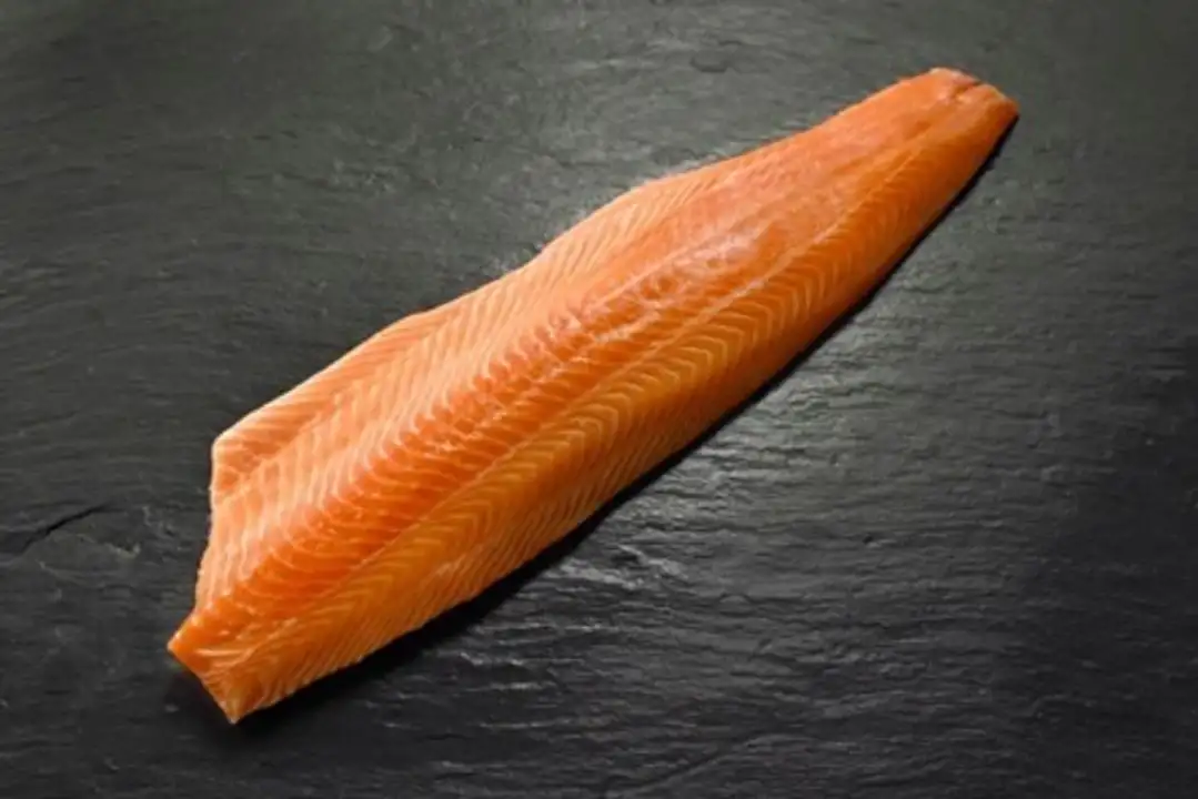 Order Organic Farm Scotland Salmon Fillet food online from Holiday farms store, Roslyn Heights on bringmethat.com