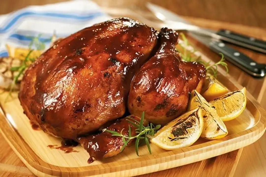 Order Rotisserie Bbq Chicken - 1 Each food online from Holiday farms store, Roslyn Heights on bringmethat.com