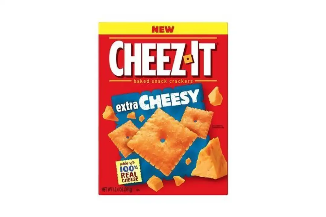Order Cheezit Extra Cheesy Baked Snack Crackers - 12.4 Ounces food online from Fligner Market store, Lorain on bringmethat.com