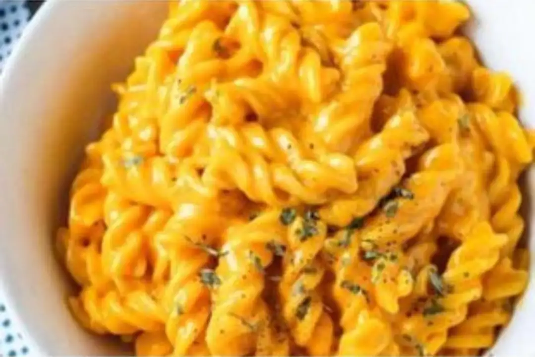 Order WFC Deli Vegan Cheese Pasta food online from Whole Foods Co-Op Denfeld store, Duluth on bringmethat.com