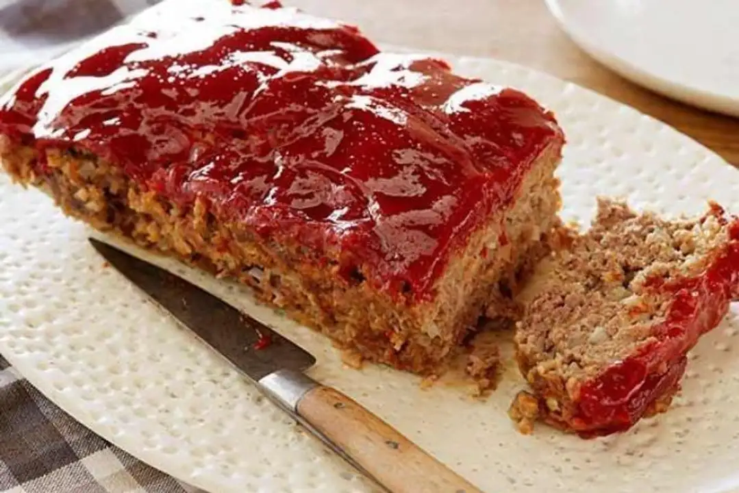 Order Pork Beef Veal Meatloaf Mix food online from Holiday farms store, Roslyn Heights on bringmethat.com
