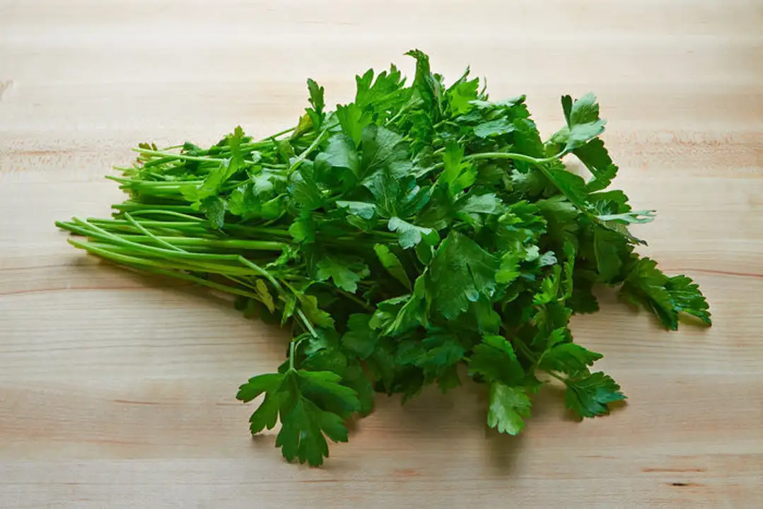 Order Italian Parsley food online from Holiday farms store, Roslyn Heights on bringmethat.com