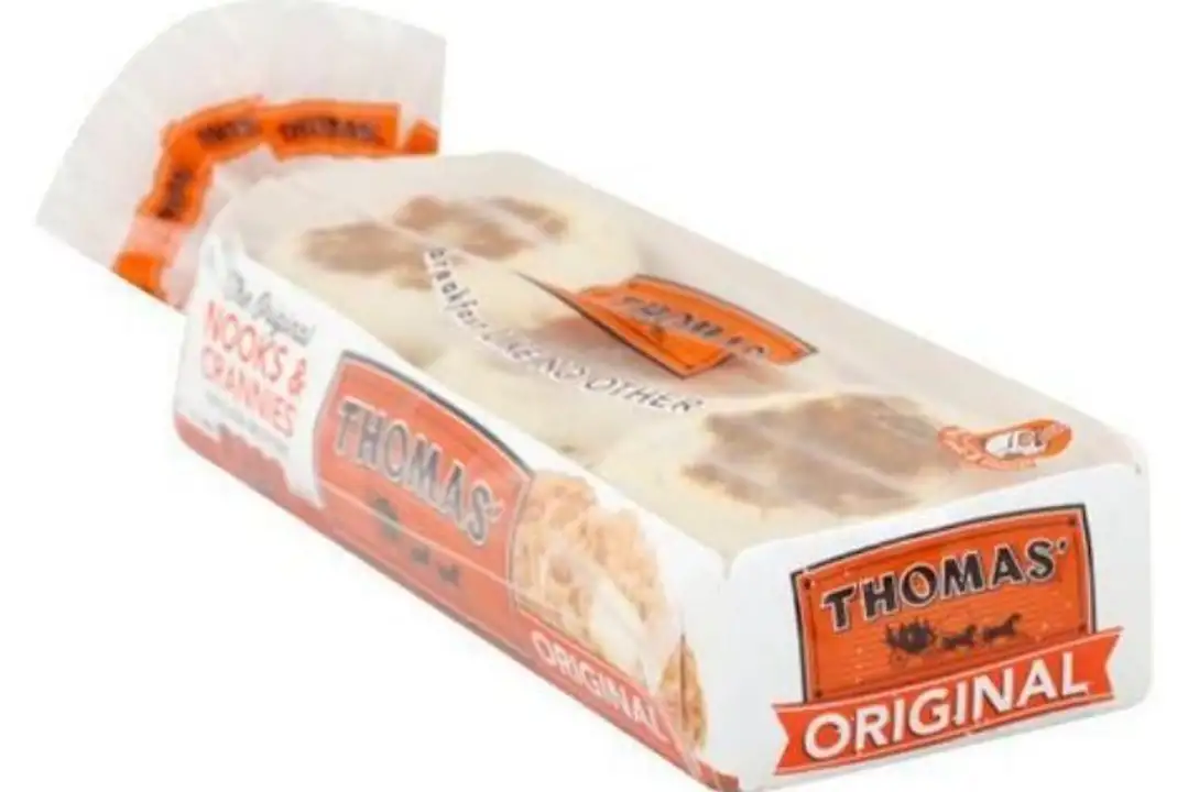 Order Thomas Nooks & Crannies English Muffins, Original - 12 Ounces food online from Novato Harvest Market store, Novato on bringmethat.com