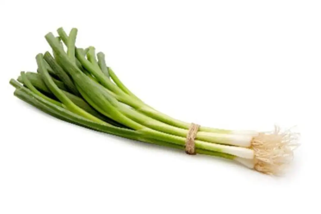Order Organic Green Onions food online from Whole Foods Co-Op Denfeld store, Duluth on bringmethat.com