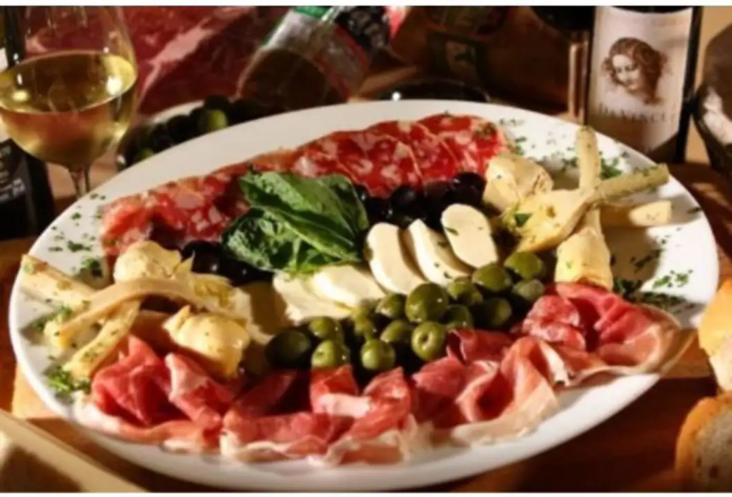 Order Antipasto Platter - 16 Inches food online from Meats Supreme store, Brooklyn on bringmethat.com