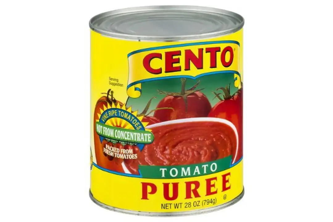 Order Cento Tomato Puree - 28 Ounces food online from Holiday farms store, Roslyn Heights on bringmethat.com