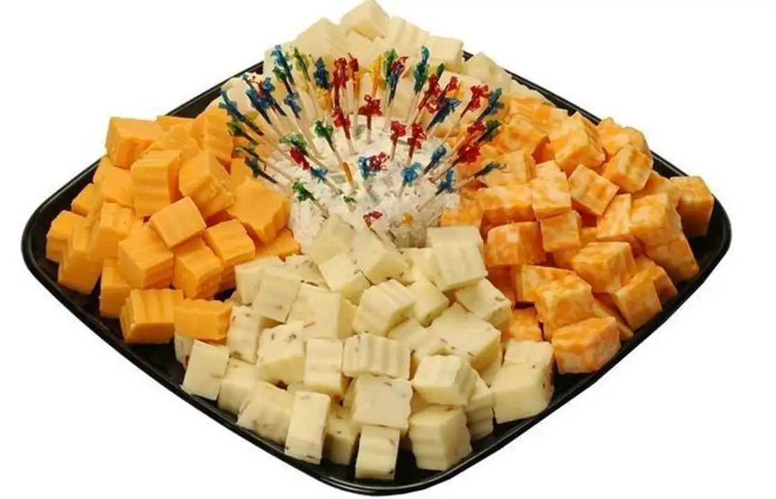 Order Cheese Tray - Large food online from Fligner Market store, Lorain on bringmethat.com