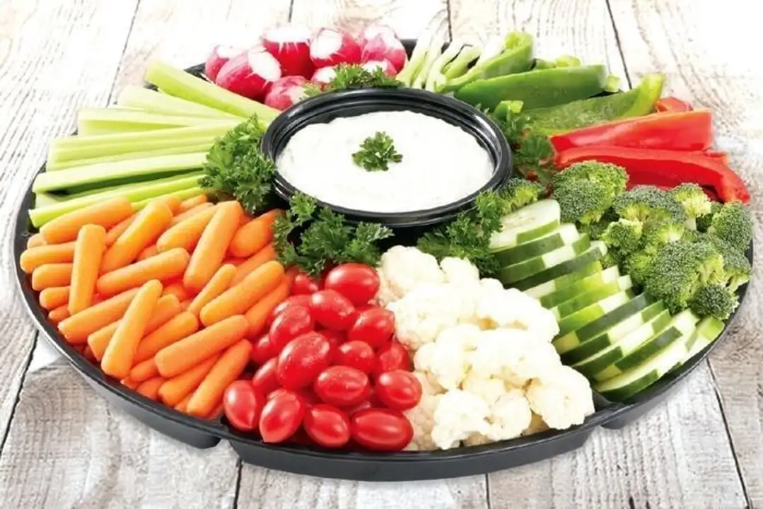 Order Garden Fresh Vegetable Platter - 16 Inches food online from Meats Supreme store, Brooklyn on bringmethat.com