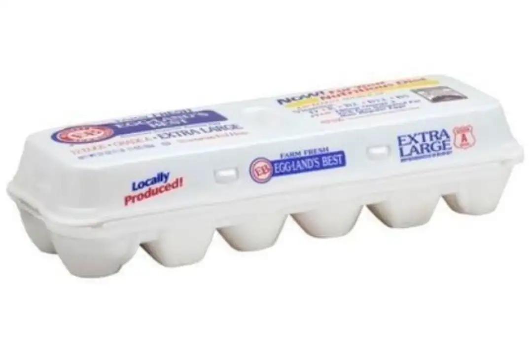 Order Egglands Best Eggs, Grade A, Extra Large - 12 Count food online from Holiday farms store, Roslyn Heights on bringmethat.com