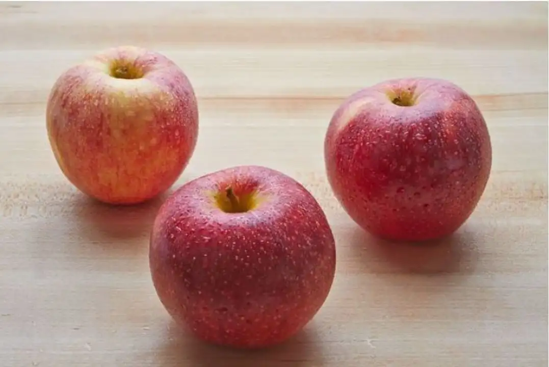 Order Gala Apples food online from Holiday farms store, Roslyn Heights on bringmethat.com