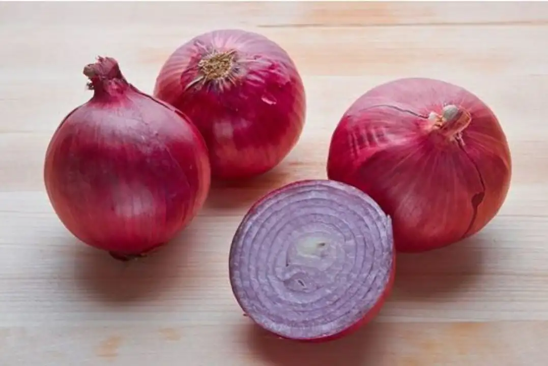 Order Red Onions food online from Fligner Market store, Lorain on bringmethat.com