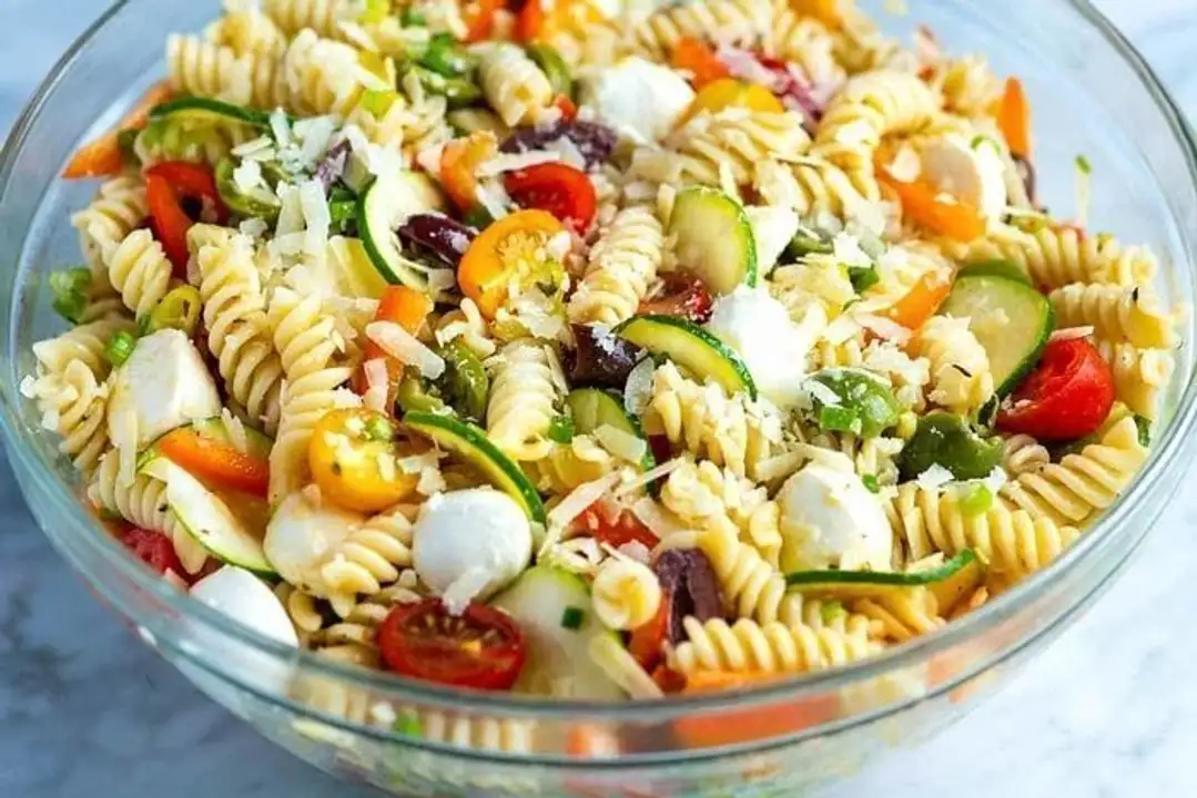 Order WFC Deli Fog City Pasta Salad food online from Whole Foods Co-Op Denfeld store, Duluth on bringmethat.com