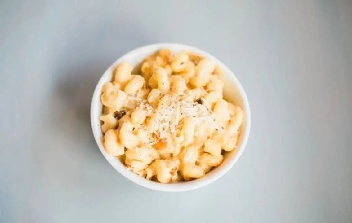 Order WFC Deli Macaroni & Cheese food online from Whole Foods Co-Op Denfeld store, Duluth on bringmethat.com