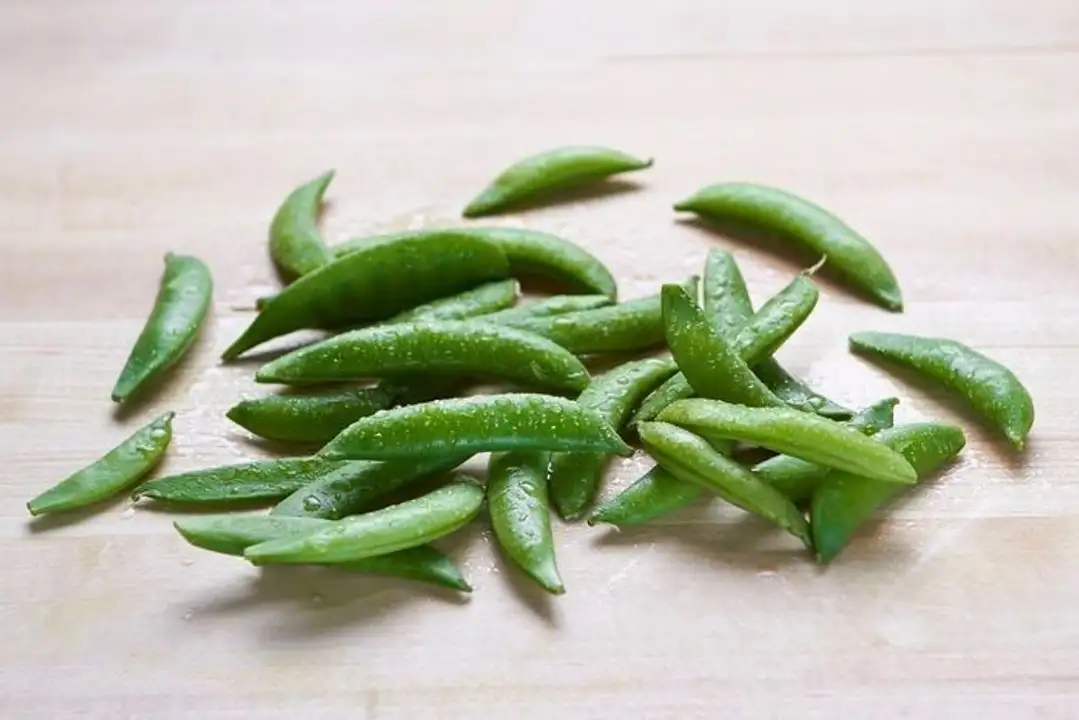 Order Sugar Snap Pea food online from Holiday farms store, Roslyn Heights on bringmethat.com