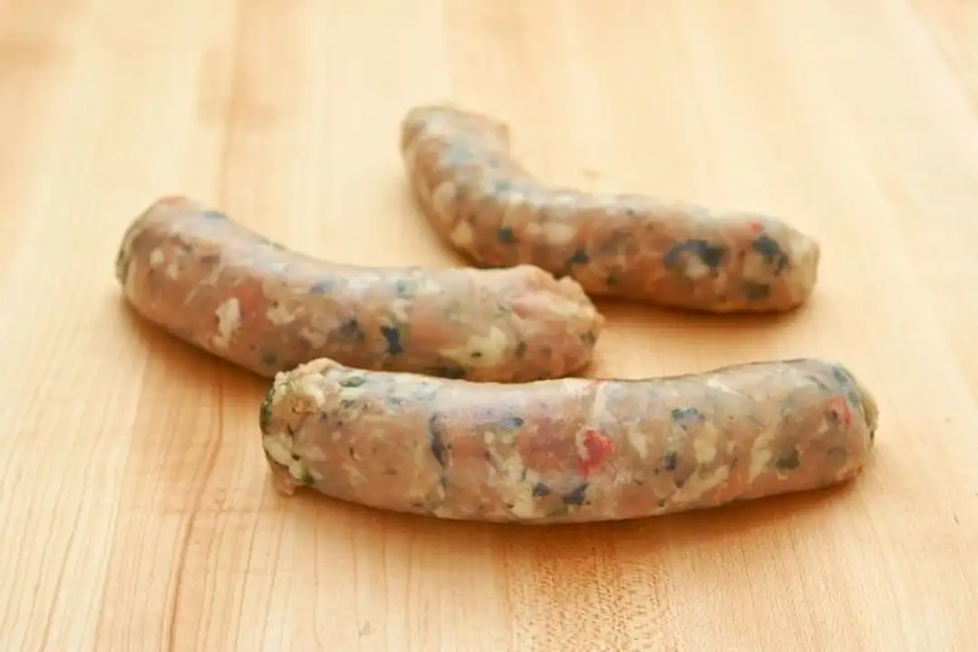 Order Thin Spinach & Sundried Tomato Sausage food online from Meats Supreme store, Brooklyn on bringmethat.com