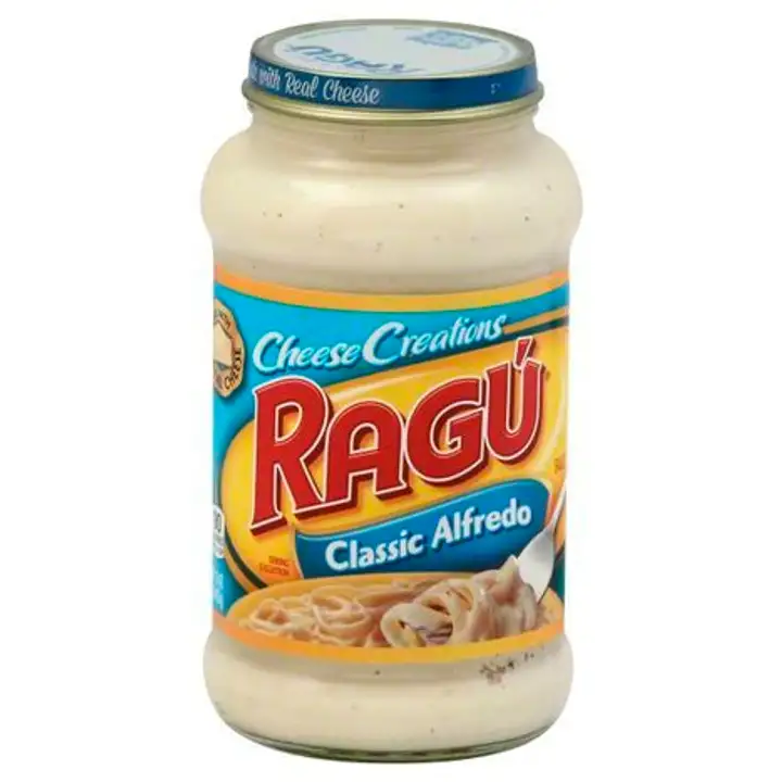 Order Ragu Cheese Creations Sauce, Classic Alfredo - 16 Ounces food online from Holiday farms store, Roslyn Heights on bringmethat.com