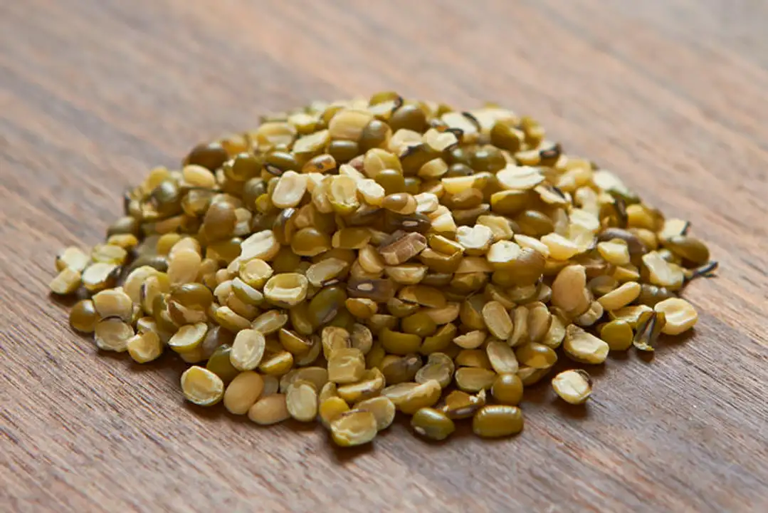 Order Bulk Organic Mung Beans food online from Whole Foods Co-Op Denfeld store, Duluth on bringmethat.com