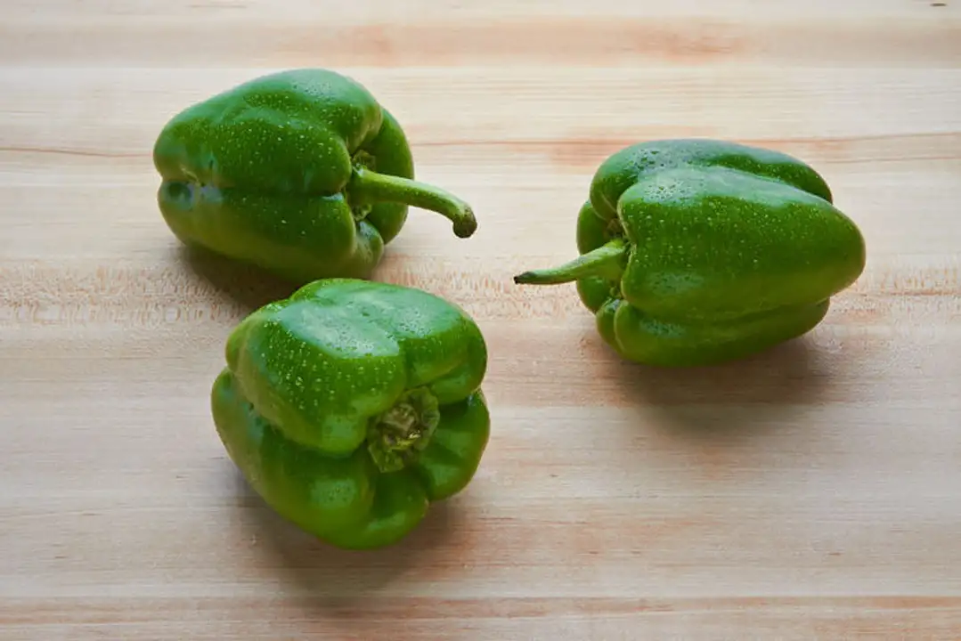 Order Green Peppers food online from Meats Supreme store, Brooklyn on bringmethat.com