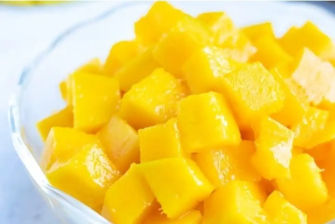 Order Cut Mango food online from Holiday farms store, Roslyn Heights on bringmethat.com