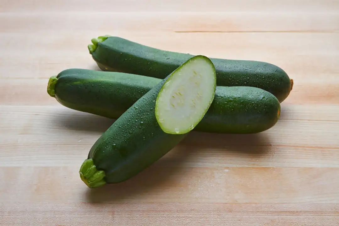 Order Zucchini Squash food online from Holiday farms store, Roslyn Heights on bringmethat.com
