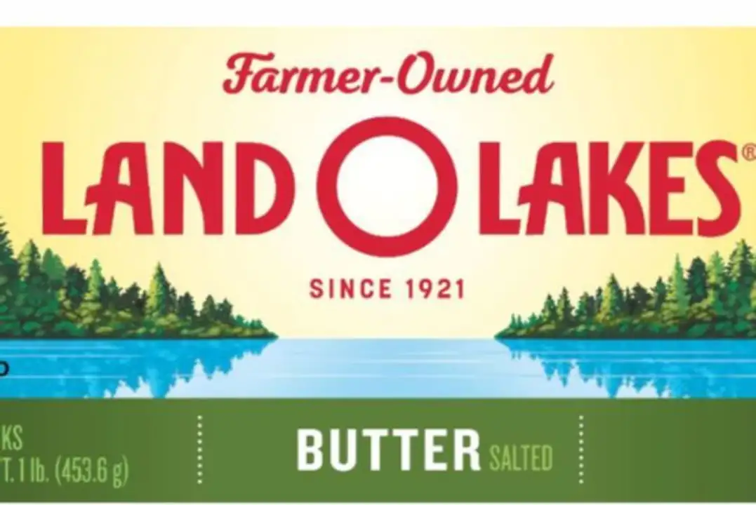 Order Land O Lakes Butter, Unsalted - 16 Ounces food online from Fligner Market store, Lorain on bringmethat.com