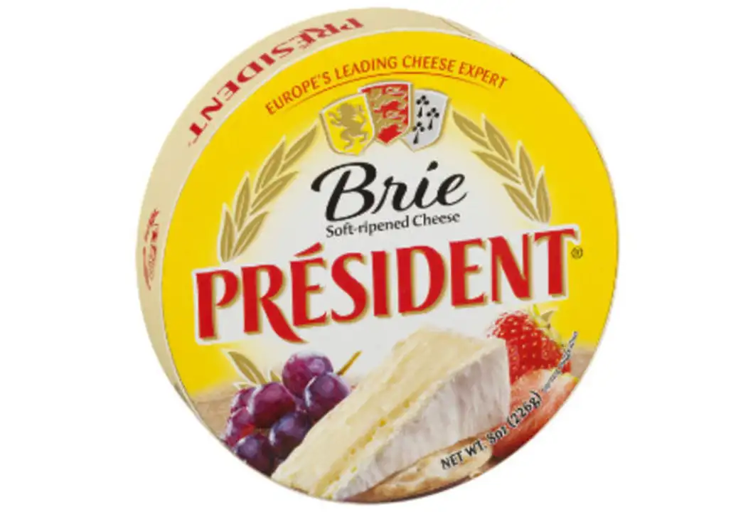 Order President Cheese, Soft-Ripened, Brie - 8 Ounces food online from Holiday farms store, Roslyn Heights on bringmethat.com